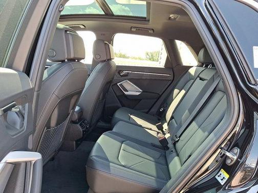 2025 Audi Q3 45 S line Premium