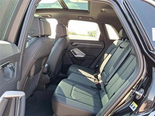 2025 Audi Q3 45 S line Premium