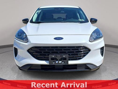 Oxford White 2021 Ford Escape SE