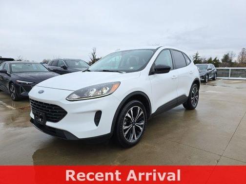 Oxford White 2021 Ford Escape SE