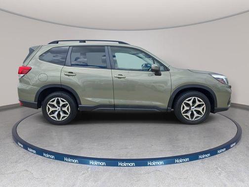 Jasper Green Metallic 2019 Subaru Forester Premium