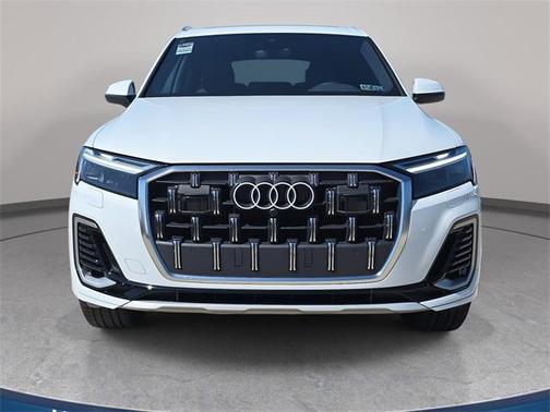 2025 Audi Q7 45 Premium