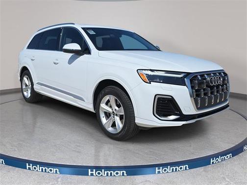 2025 Audi Q7 45 Premium