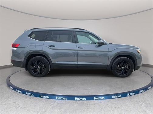 2022 Volkswagen Atlas 3.6L SE w/Technology