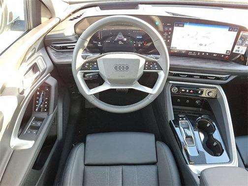 2025 Audi Q5 2.0T quattro Premium