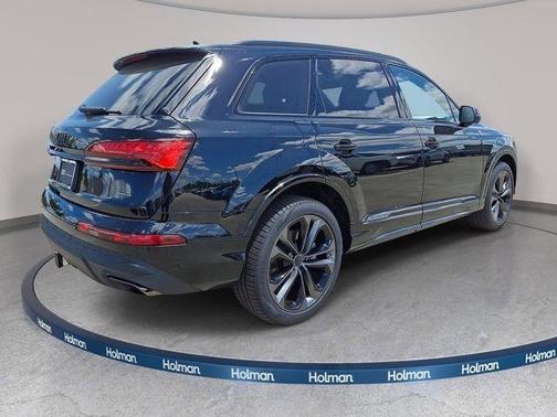 Mythos Black Metallic 2026 Audi Q7 55 Premium Plus