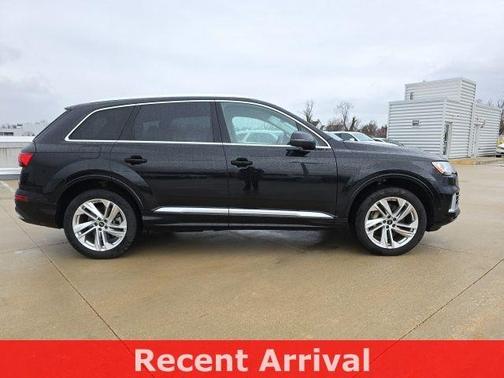 2023 Audi Q7 55 Premium Plus