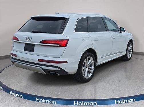 2025 Audi Q7 55 Premium Plus