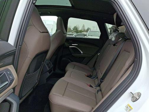 Glacier White 2026 Audi Q5 PLUS