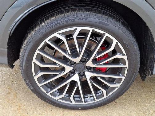 Daytona Gray Pearl 2026 Audi SQ5 3.0T Premium Plus