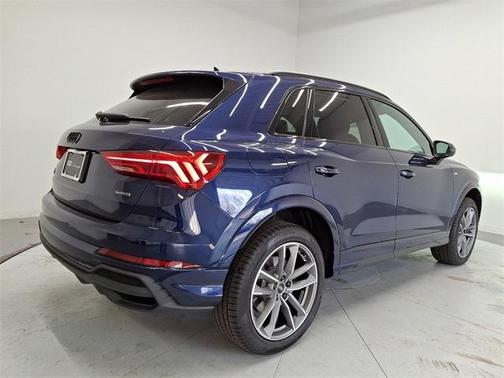 2025 Audi Q3 45 S line Premium