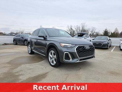2022 Audi Q5 45 S line quattro Premium