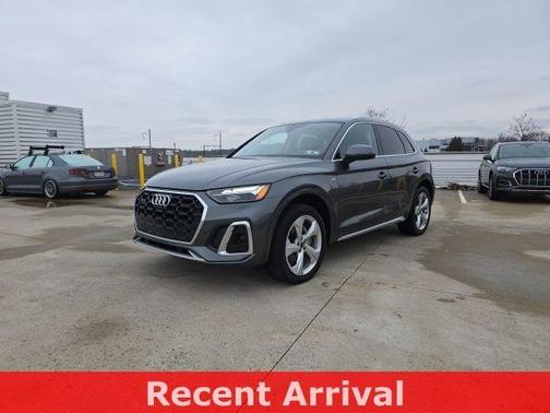 2022 Audi Q5 45 S line quattro Premium