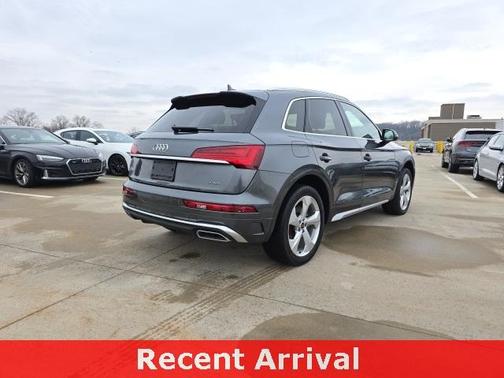 2022 Audi Q5 45 S line quattro Premium