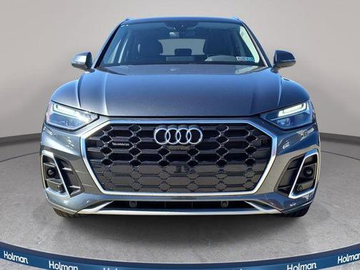 Daytona Gray Pearl Effect 2022 Audi Q5 45 S line quattro Premium