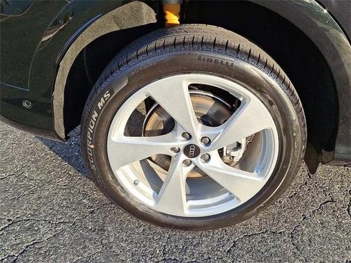 2025 Audi Q5 2.0T quattro Premium