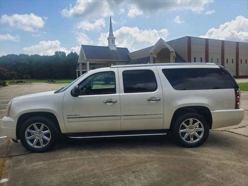 2011 GMC Yukon XL Denali
