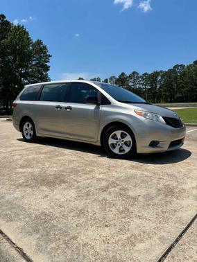 Custom Paint 2016 Toyota Sienna L
