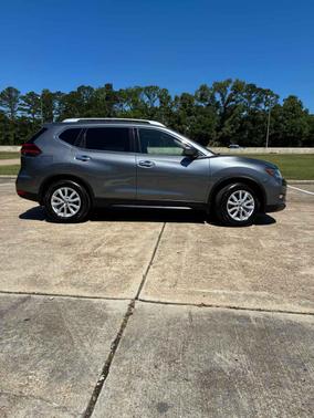 Gun Metallic 2018 Nissan Rogue SV