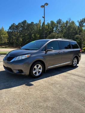 2013 Toyota Sienna LE