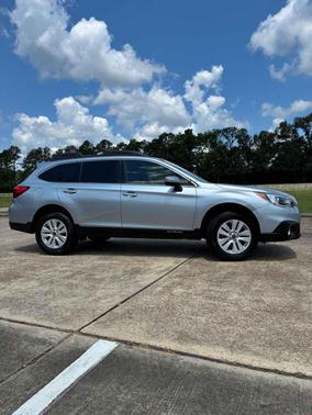 Lapis Blue Pearl 2017 Subaru Outback 2.5i Premium