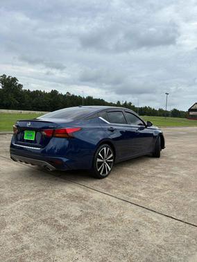 Deep Blue Pearl Metallic 2020 Nissan Altima 2.5 SR
