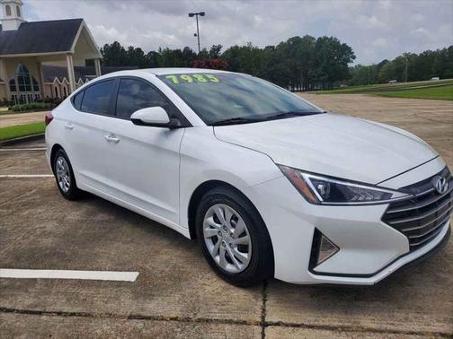 2020 Hyundai ELANTRA SE