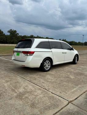 White Diamond Pearl 2016 Honda Odyssey EX-L