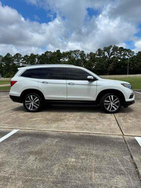 White Diamond Pearl 2016 Honda Pilot Touring