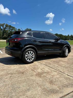 Magnetic Black Pearl 2021 Nissan Rogue Sport S