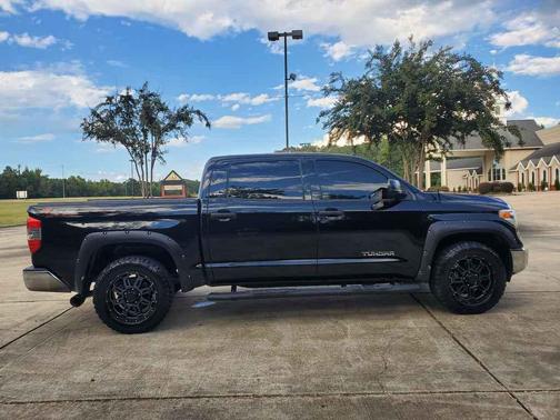 2015 Toyota Tundra SR5