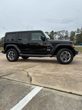 2020 Jeep Wrangler Unlimited Sahara