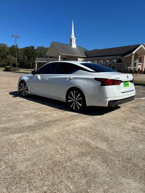 2020 Nissan Altima 2.5 SR