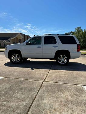 Summit White 2010 Chevrolet Tahoe LT