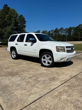 Summit White 2010 Chevrolet Tahoe LT