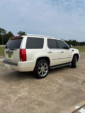 2009 Cadillac Escalade Base