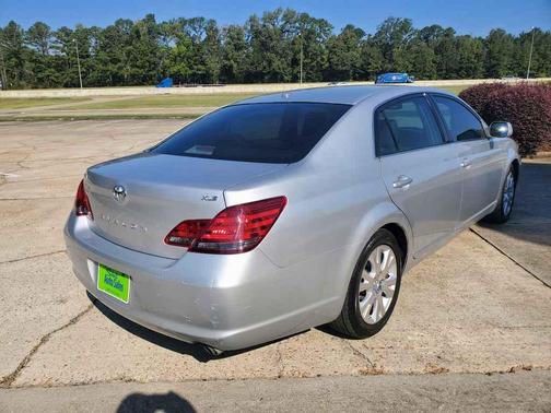 2009 Toyota Avalon XLS