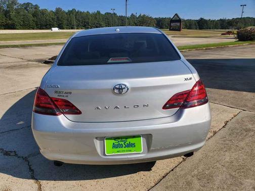 2009 Toyota Avalon XLS