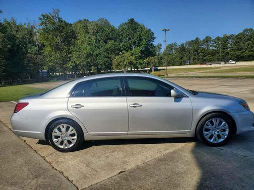 2009 Toyota Avalon XLS