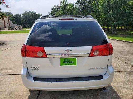 2010 Toyota Sienna XLE Limited