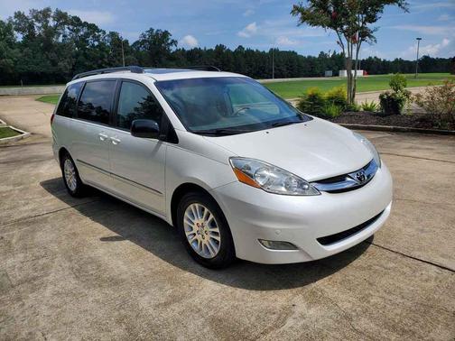 2010 Toyota Sienna XLE Limited