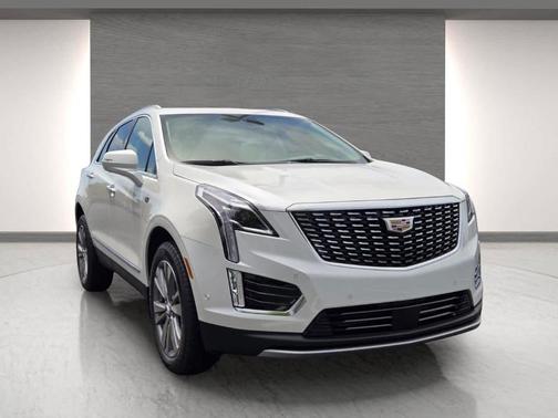 Crystal White Tri-Coat 2026 Cadillac XT5 Premium Luxury