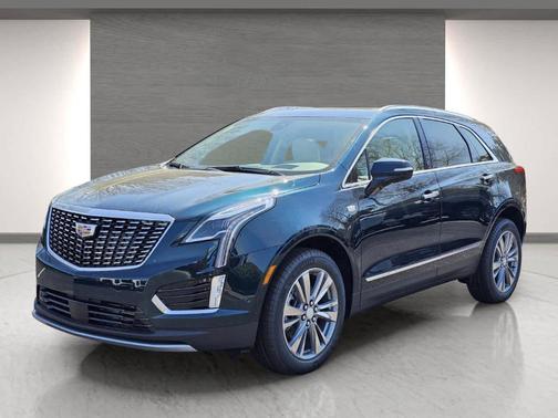 Emerald 2026 Cadillac XT5 Premium Luxury