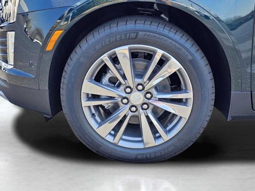 Emerald 2026 Cadillac XT5 Premium Luxury