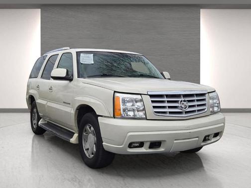 2002 Cadillac Escalade Base