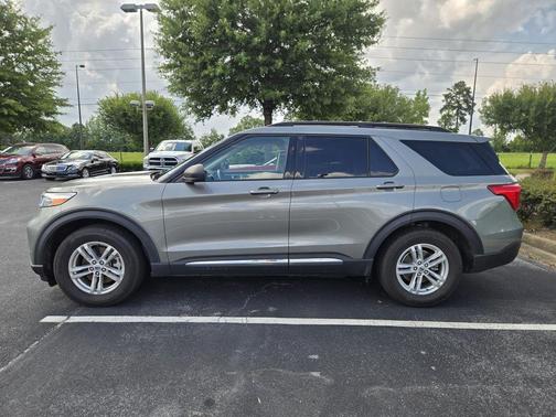 Silver Spruce Metallic 2020 Ford Explorer XLT