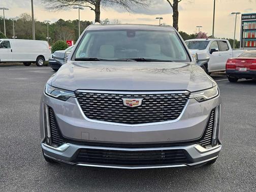 2025 Cadillac XT6 Premium Luxury FWD