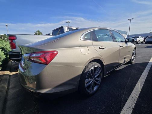 Mineral Gray Metallic 2024 Chevrolet Malibu 2LT