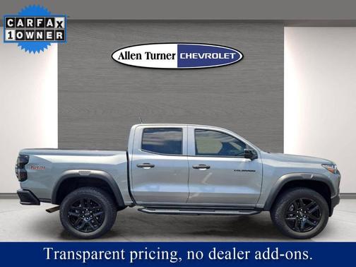 Sterling Gray Metallic 2023 Chevrolet Colorado Trail Boss
