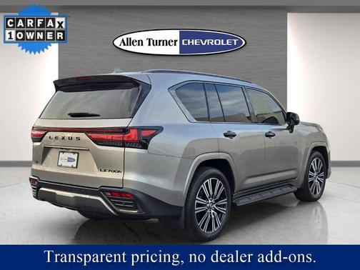 2025 Lexus LX 700h Luxury